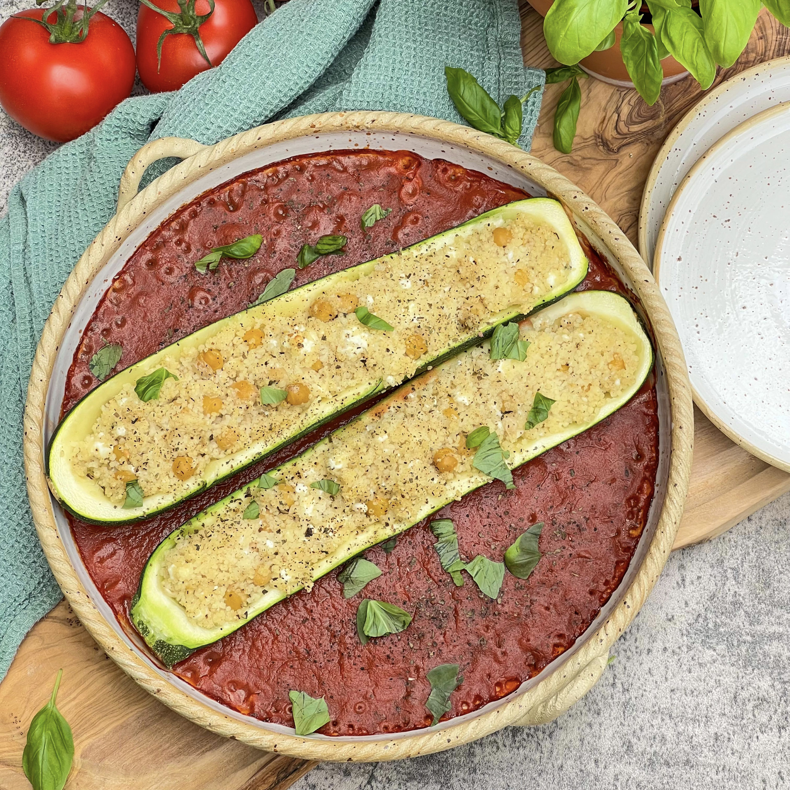 Gefüllte Zucchini mit Couscous, Kichererbsen und Feta Gesondbleiwen
